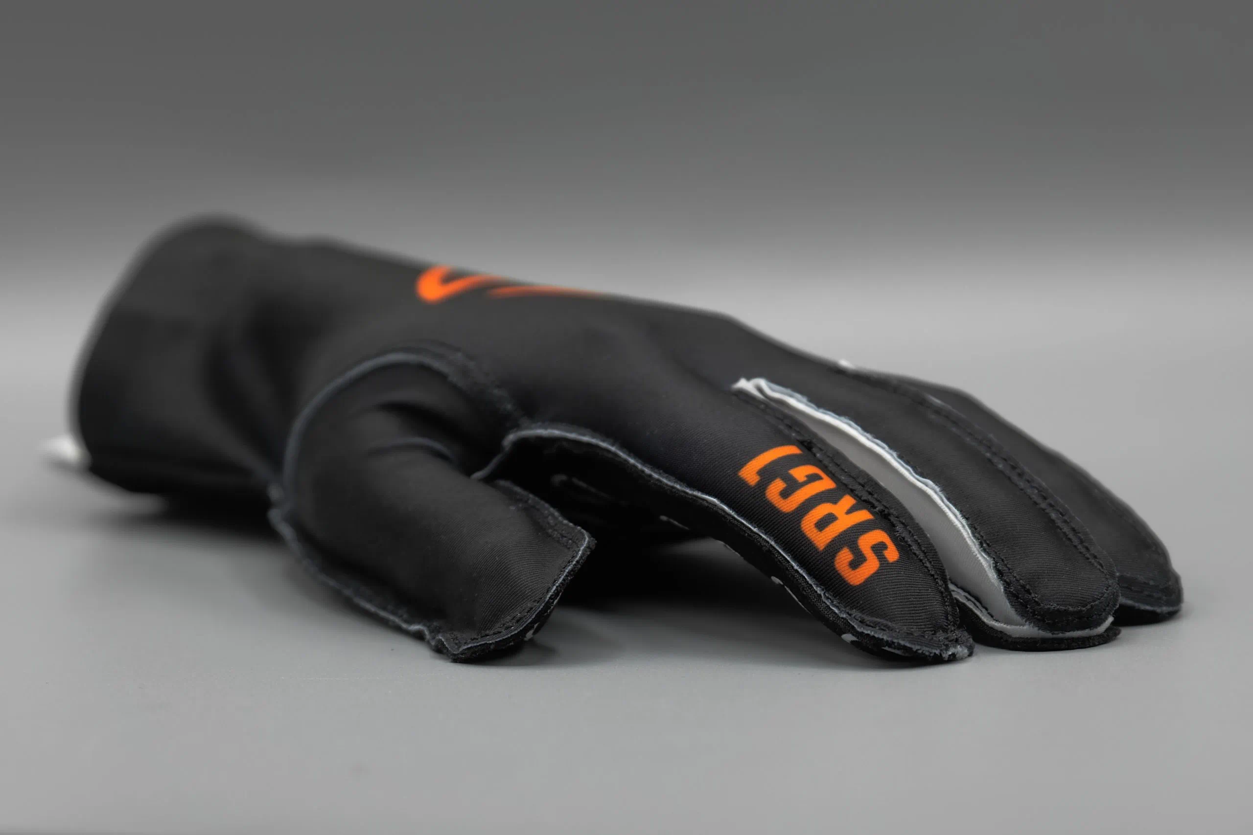 SRG1 – Sim Racing Glove 1 Seiten Ansicht Links