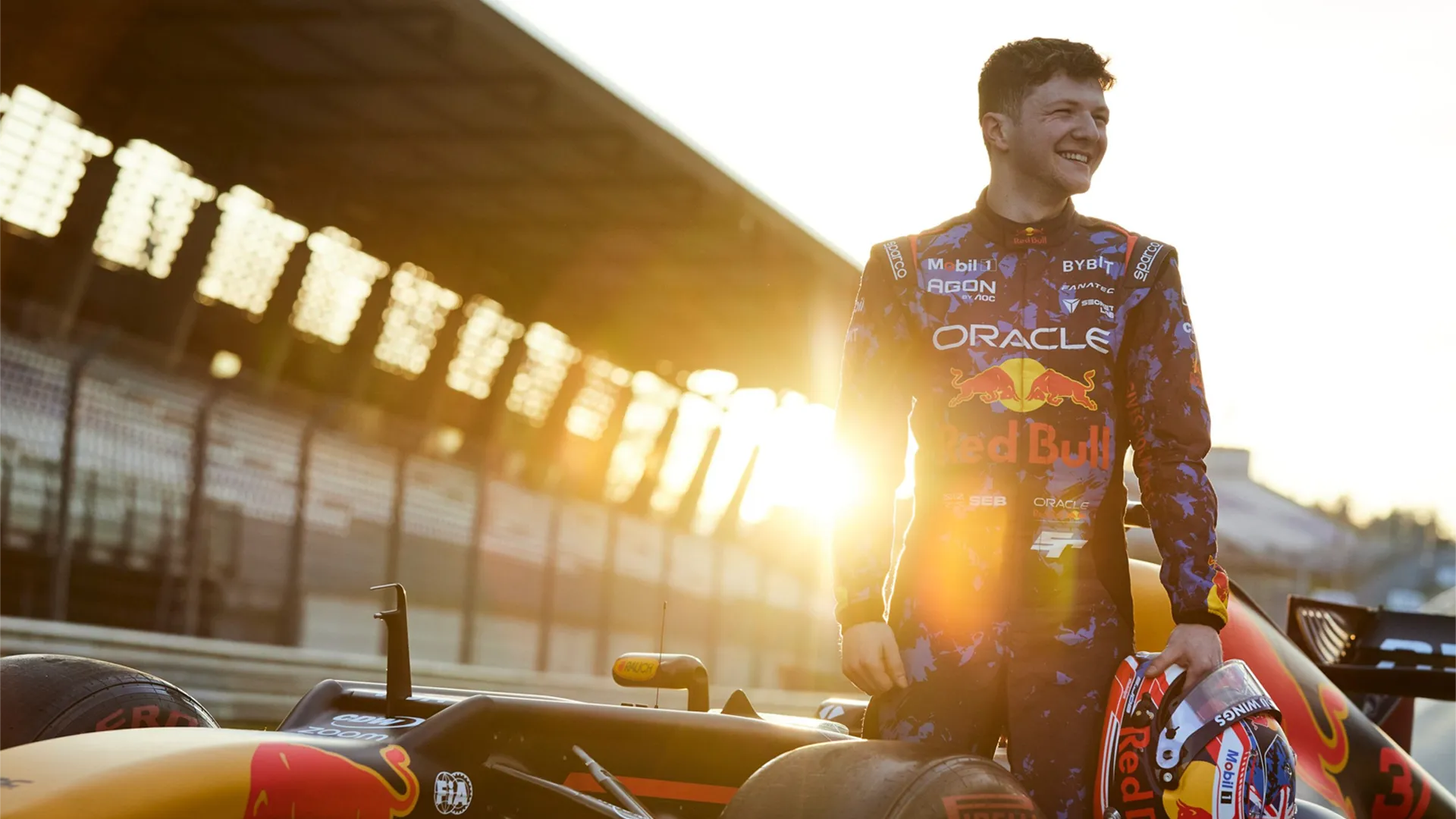 Oracle Red Bull Sim Racing Sebastian Job
