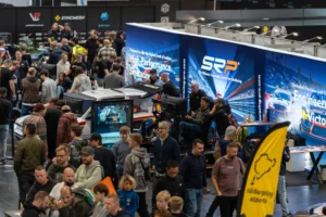 Viele Besucher, es war voll auf der SimRacing Expo 2025